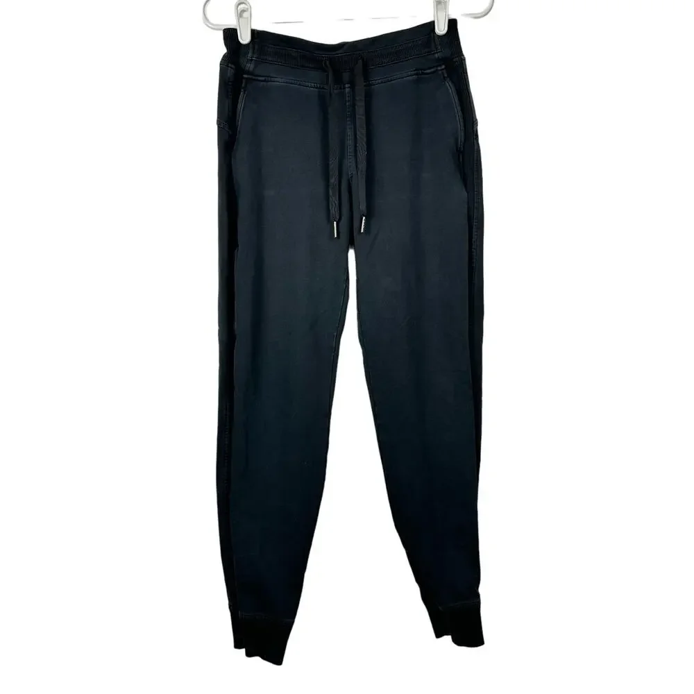 Athleta Stellar Crop Pant Black Size Small Athletic